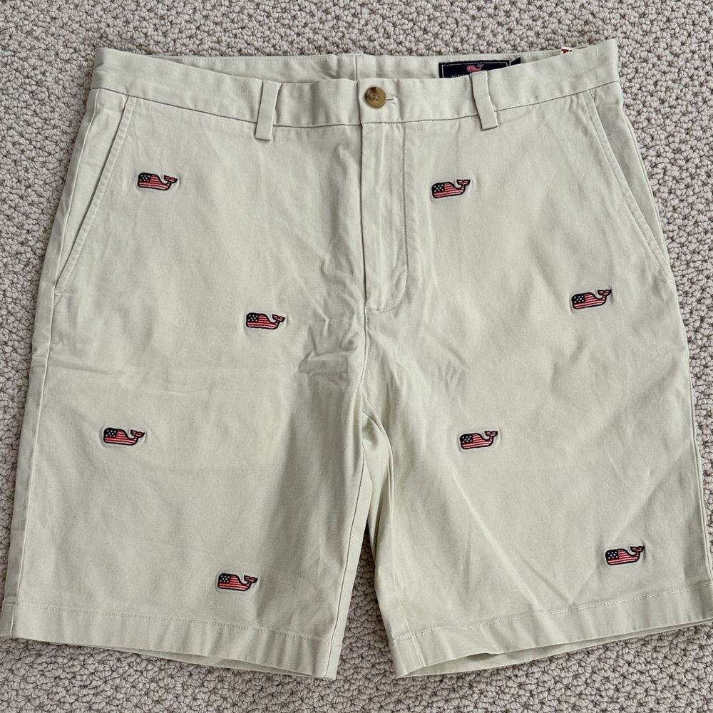 Vineyard Vines Light Tan Shorts with Embroidered Whale Design NWOT